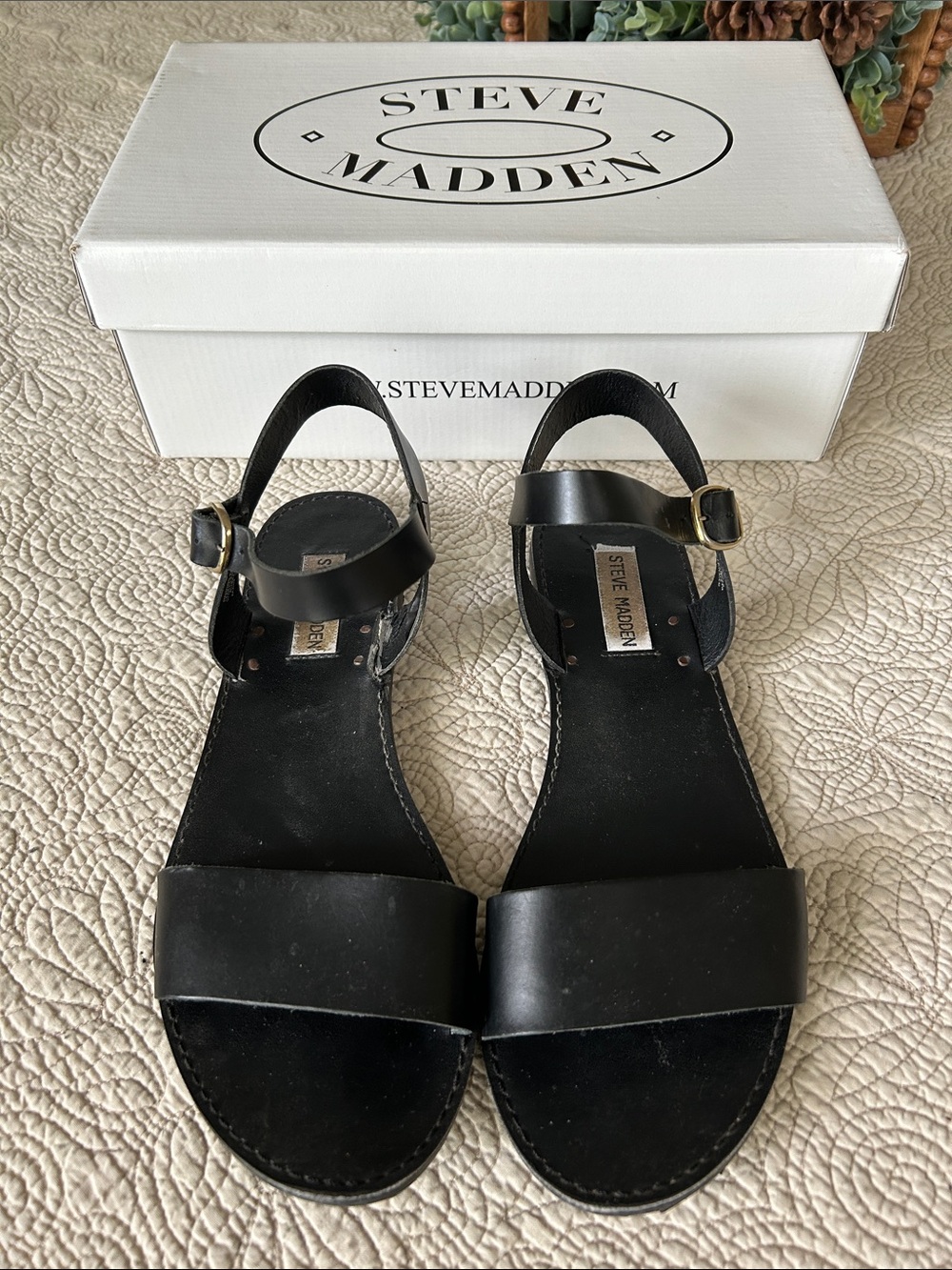 Steve Madden Women’s Black Leather Sandals. Fair/Good condition. Size 9.5
